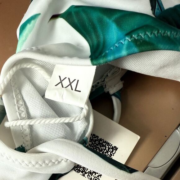 Cupshe White & Teal Green Leaf Bikini - Picture 7 of 8